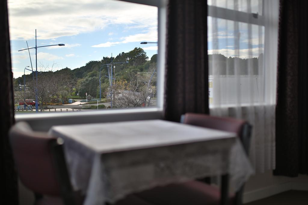 Masonic Hotel Waitara Exterior foto